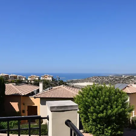 Appartamento 2 Stanze Da Letto, Due Bagni, Spazioso Terrazzo Vista Mare *