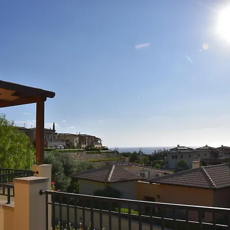 2 Stanze Da Letto, Due Bagni, Spazioso Terrazzo Vista Mare Appartamento Kouklia