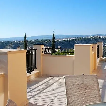Apartment 2 Stanze Da Letto, Due Bagni, Spazioso Terrazzo Vista Mare Kouklia